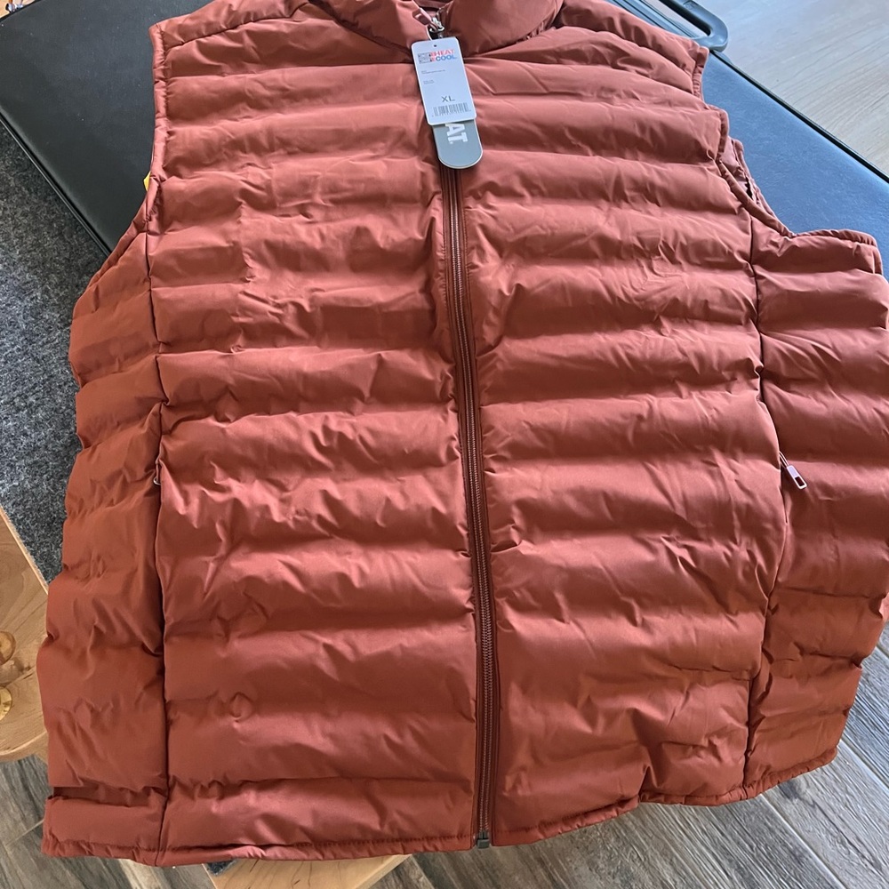 32 Degrees Men's Rust Puffer Vest